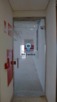 Imagem Excelente oportunidade de alugar uma sala comercial na Rua Martim de Carvalho, no bairro Santo Agost...