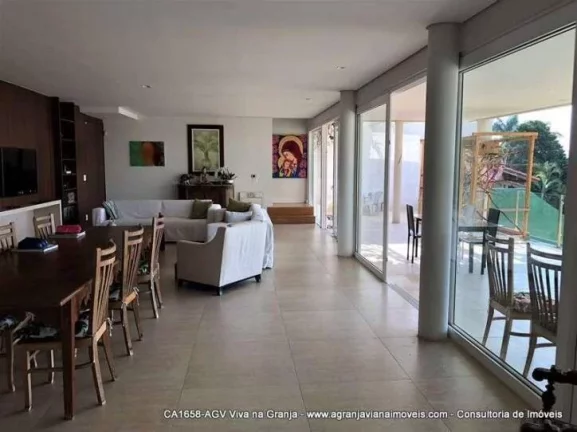 Imagem Fazendinha / R. Vital Brasil (fechada) - LOCAÇÃO 4 sts, moderna, linda!