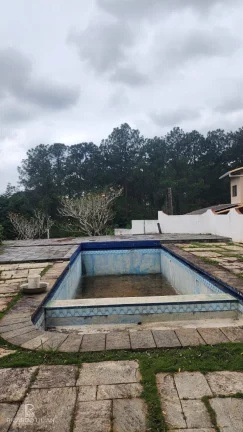 Imagem A VENDA!!! Casa em condominio com 3 dormitorios sendo uma suite, piscina e 4 vagas cobertas.
