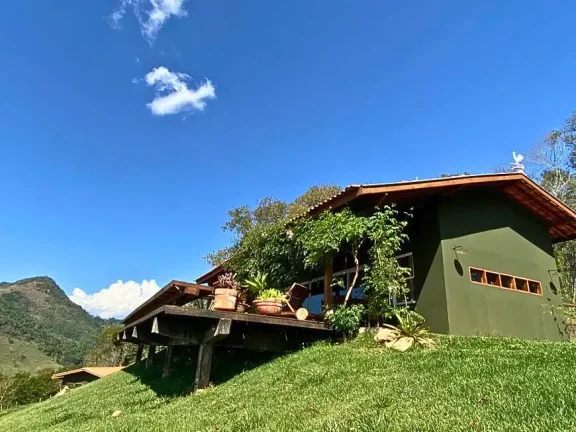 Imagem Onde a Sofisticação e a Natureza se Encontram: Seu Refúgio em Gonçalves
