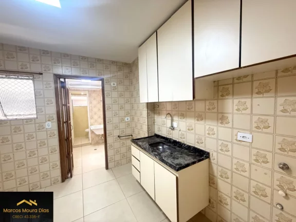 Imagem Apartamento com Portaria 24 hs e Gerador em Perdizes com 3 Dormitórios