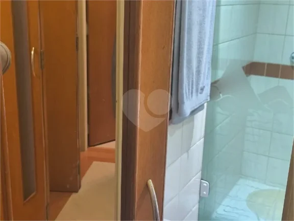 Imagem Apartamento à venda com 3 quartos, sendo 1 suíte, no condomínio Portal Dos Bandeirantes, São Paulo - SP