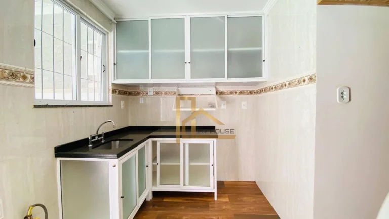 Imagem Casa com 3 quartos sendo 1 suíte no térreo à venda, 120 m² por R$ 670.000 - Granja Guarani - Teresópolis/Rio de Janeiro