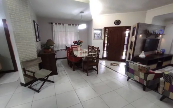 Imagem Linda casa independente 6 quartos a venda - Parque Central - Cabo Frio
