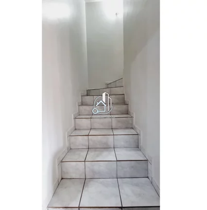 Imagem Sobrado com AMPLO ÁTICO, 170,34m² privativos, FRENTE PARA RUA, localizado no Bairro Boqueirão, Cu...