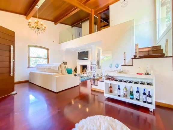 Imagem Casa à venda, 299 m² por R$ 1.300.000,00 - Albuquerque - Teresópolis/RJ