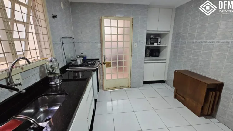 Imagem Sobrado com 4 Dormitorio(s) localizado(a) no bairro Parque Santana em Mogi das Cruzes / Mato Grosso do Sul Ref.:DE558