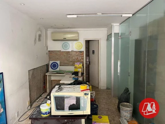 Imagem Conjunto de 110m² em rua de grande fluxo