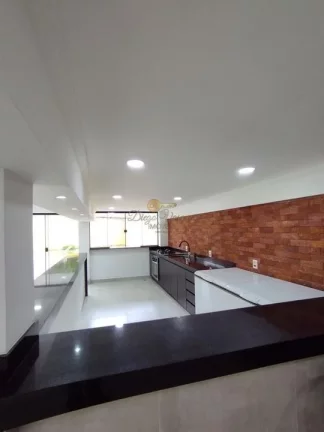 Imagem Casa em Condomínio para Venda em Teresópolis / RJ no bairro Araras