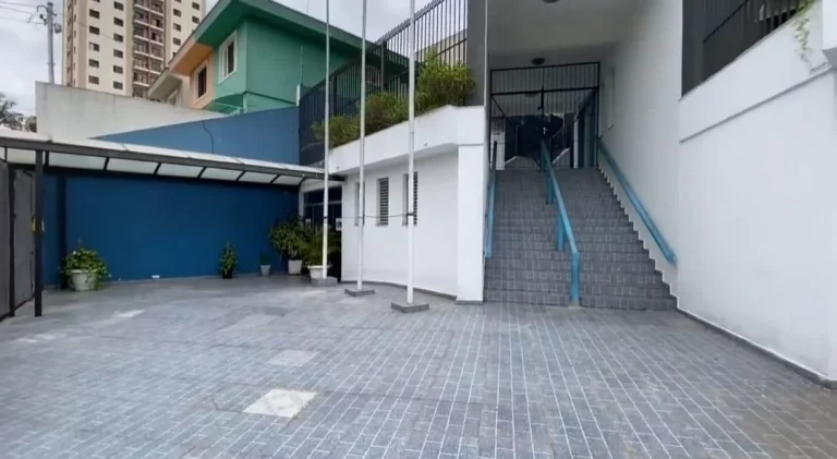 Imagem Prédio para Venda em São Paulo / SP no bairro Vila Gomes