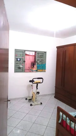 Imagem Casa ampla, arejada, no Bairro Bonfim em Taubaté SP