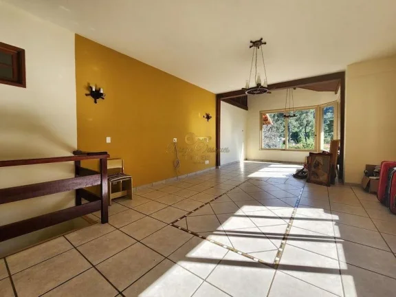 Imagem Casa em Condomínio para Venda em Teresópolis / RJ no bairro Parque do Imbui