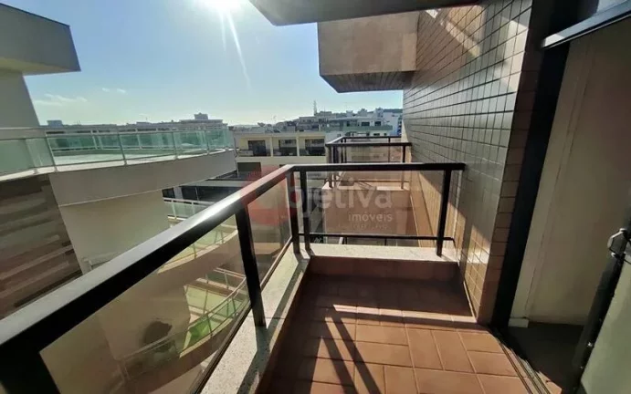 Imagem Cobertura com 2 dormitórios a venda no Centro em Cabo Frio/RJ