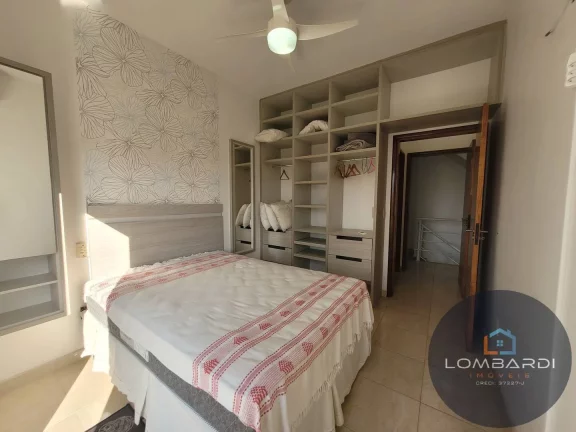 Imagem Apartamento triplex no Itaguá a poucos passos da orla!!