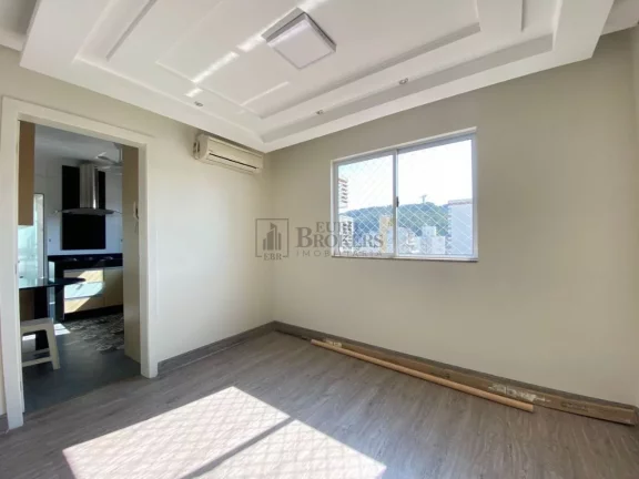 Imagem Apartamento com 3 suítes à venda no Centro de Balneário Camboriú/SC