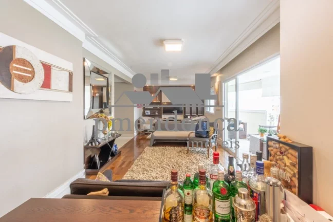 Imagem Apartamento excelente com 165m², 3 suítes e 3 vagas