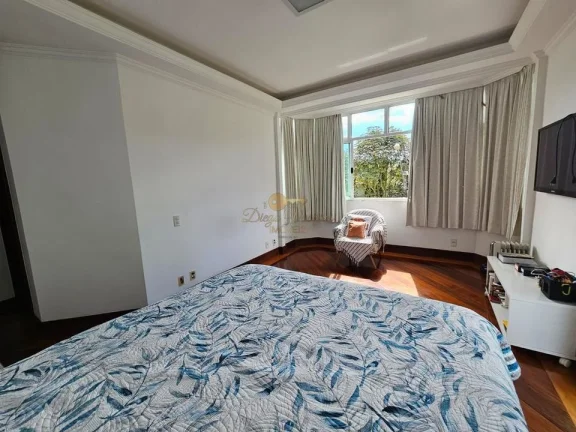 Imagem Casa em Condomínio para Venda em Teresópolis / RJ no bairro Tijuca