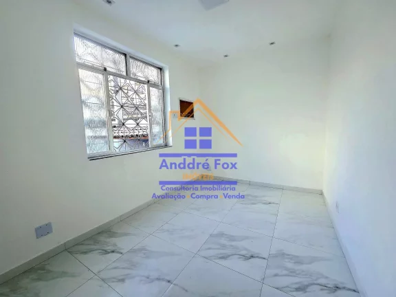 Imagem Casa linear com sala, 3 quartos, cozinha, área de serviço, quintal, garagem para 2 carros, à venda, 70 M², por R$ 410.000 – Vila Isabel - Rio de Janeiro / RJ.