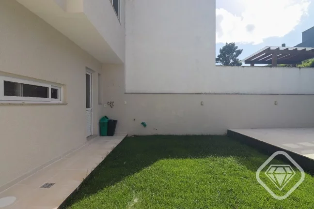 Imagem Casa em Condomínio Alto Padrão no Altos do Lago, Zona Sul de Porto Alegre

Brilhante Imóveis apre...