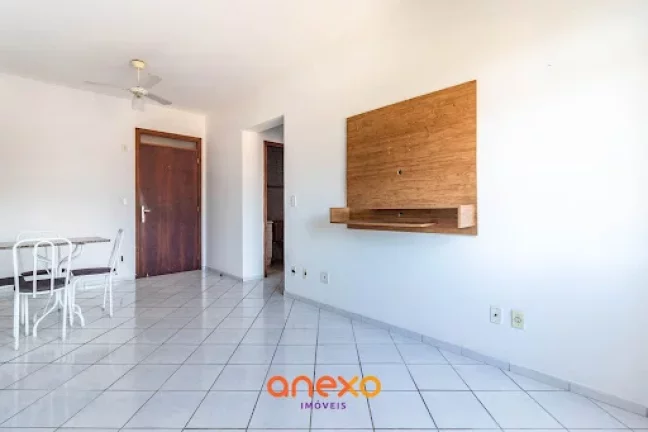 Apartamento mobiliado com 2 dormitórios e vaga de garagem para locação em Blumenau