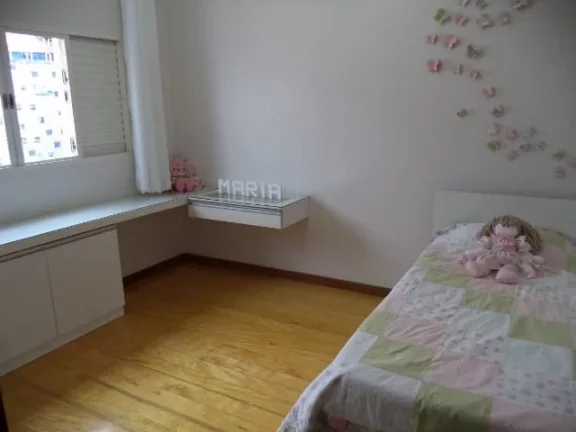 Imagem VENDE-SE EXCELENTE CASA EM SÃO SEBASTIÃO DO PARAISO ( ACEITA TROCA EM FRANCA-SP)