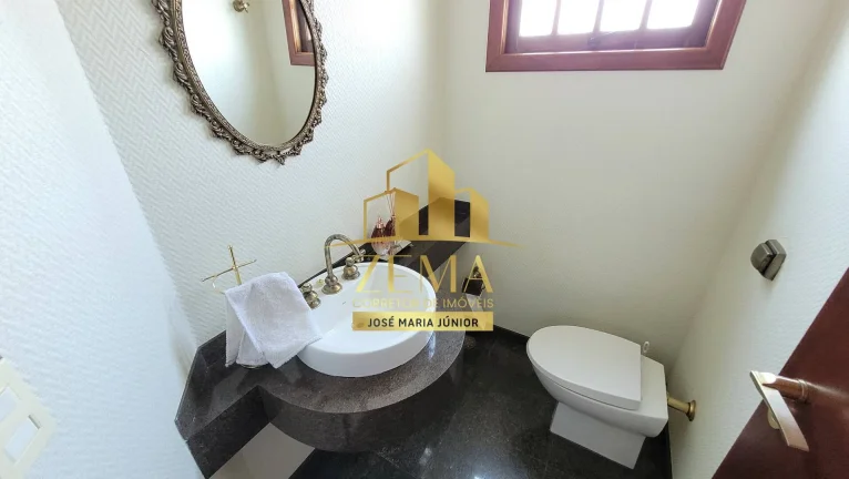 Imagem Sobrado amplo, 03 dorms, mezanino, piscina, 08 vagas, excelente localização