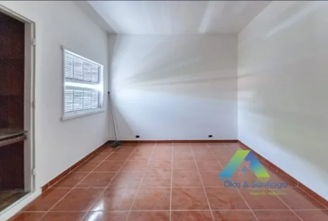 Imagem Sobrado a venda com 03 quartos 03 vagas - Proximo ao metro