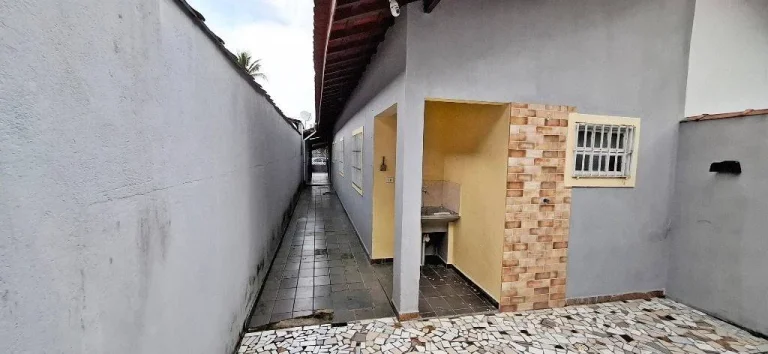 Imagem CASA COM 100.5 m² - MARACANÃ - PRAIA GRANDE SP