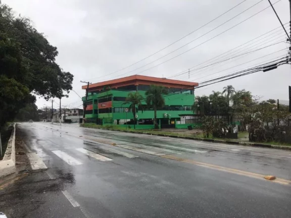 Imagem Prédio Comercial de Alto Padrão com 70 Vagas de Garagem e 3.550m² de Área no Balneário Praia do Pernambuco, Guarujá-SP
