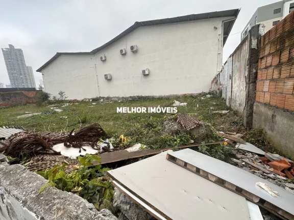Imagem Terreno para Locação Anual Localizado no Centro de Balneário Camboriú - SC