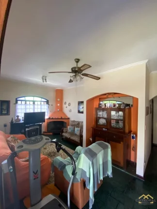 Imagem Linda Casa à venda com 330 m² com 04 Dormitórios em Embu-Guaçu/SP