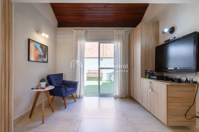 Imagem Sobrado, espaçoso, reformado, clean, amplo quintal, ótimo condomínio
Exclusivo pra você!
No anda...