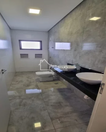 Imagem Casa em Condomínio à venda em Terras de São Francisco com 206m² 3 suítes, 4 vagas