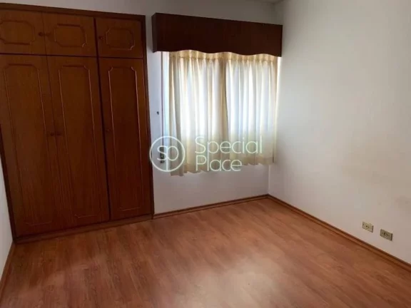 Imagem Excelente apartamento no Campo Belo. Andar alto, com vista livre. Ambientes amplos, claros e bem dis...