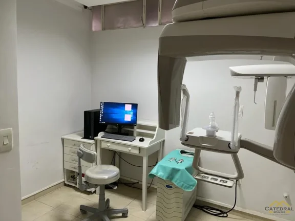Imagem Imóvel Comercial com 6 consultórios para Locação ou Venda - Centro - Jundiaí/SP