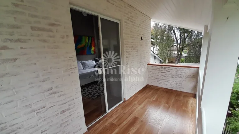 Imagem Casa Térrea e de Esquina - Alphaville 3 | 3 suítes - 4 vagas - 300m² - AC - 570m² AT | R$3.400.000 - Alphaville