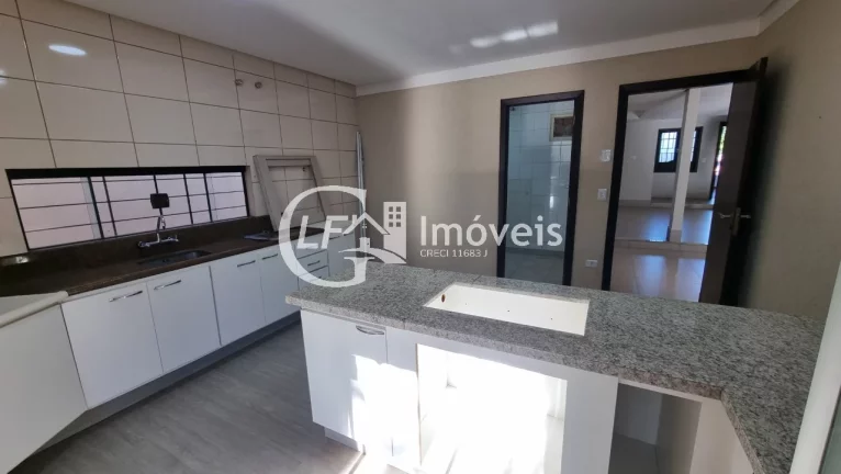 Imagem Excelente Sobrado em Localização Privilegiada ? Próximo à Av. Fábio Zahran