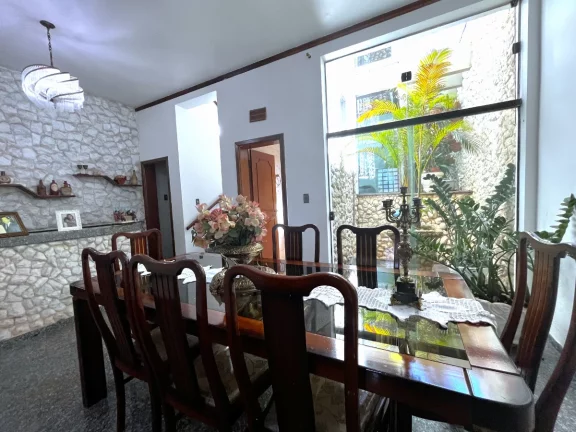 Imagem Sobrado para venda em Residencial Baldassari com 5 quartos, sendo 1 suíte, 368m2