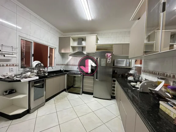Imagem Descubra o conforto e a segurança que você e sua família merecem no Condomínio Residencial Alpha...