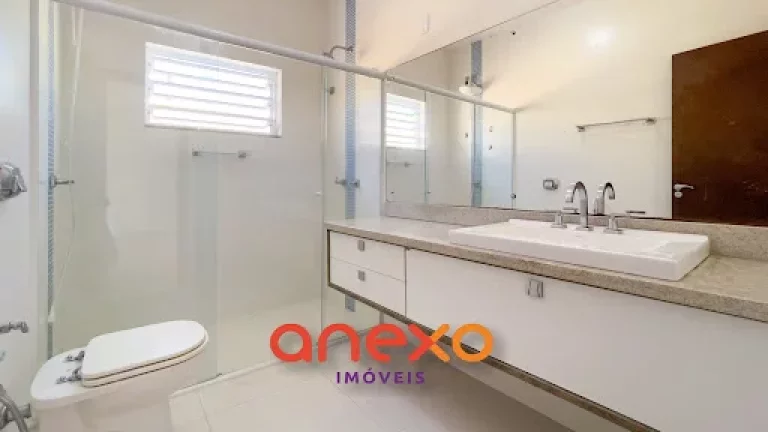 Imagem Casa a venda em Blumenau no bairro Vila Nova com 5 dormitórios.