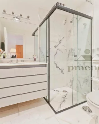 Imagem Apartamento amplo com living para 3 ambientes, terraço com vista livre, lavabo, 3 suítes com armá...
