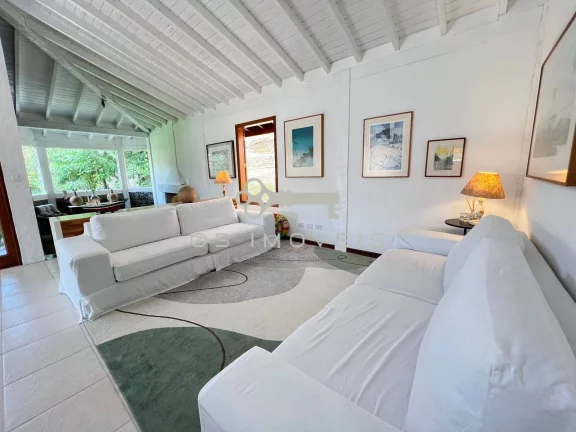 Imagem Propriede à venda Granja Viana: Residência Recém Finalizada com Duas Casas