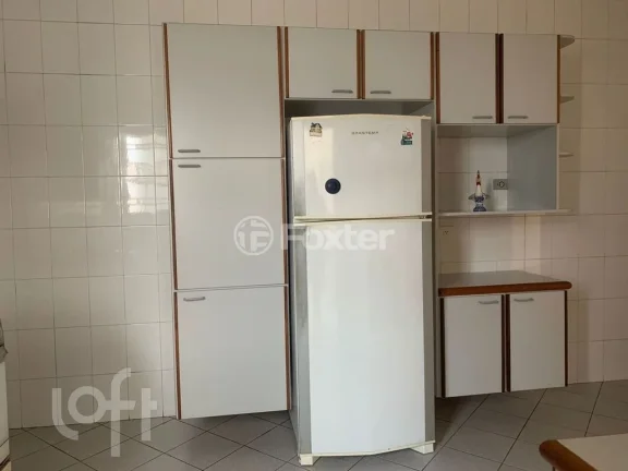 Imagem Apartamento 98M², 2Q, 1 Suíte, 2 Banheiros, 1 Vaga, Salão de Festas, Armários, Ventilador de Teto.