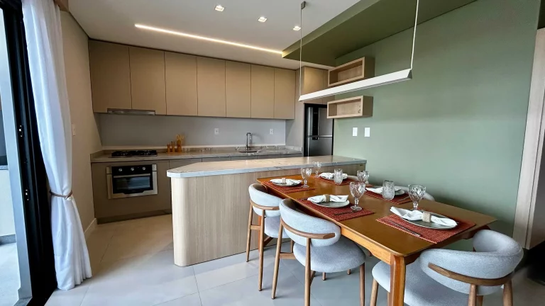 Imagem Duplex mobiliado com 3 dormitórios sendo 1 suíte e 2 vagas, 100m da praia de Gravatá Navegantes/SC