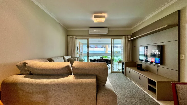 Imagem Imperdível apartamento à venda em Riviera de São Lourenço Módulo 07! 3 quartos, 2 suítes, 2 salas, 2 vagas de garagem, 124m² de área. Confira!