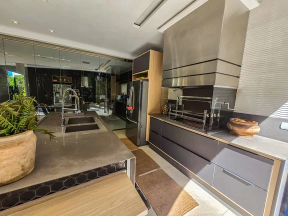 Imagem Imperdível casa à venda na Riviera de São Lourenço Módulo 12: 7 quartos, 7 suítes, 3 salas, 4 vagas, 642m² de área!