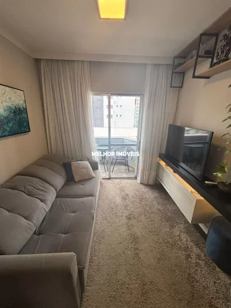 Imagem Apartamento com 02 dormitórios mobiliado e decorado á venda no centro de Balneário Camboriú.