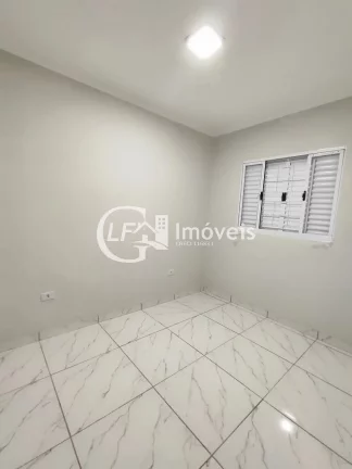 Imagem Casa à venda em Campo Grande-MS, no bairro Jardim Noroeste. Com 2 quartos, 1 suíte, sala, 2 vagas de garagem e 66,00 m² de área. Aproveite!