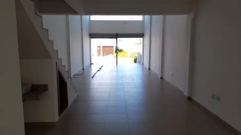 Imagem locação Loja pé direito alto x sobre loja atlântico norte Macaé RJ. 120m2