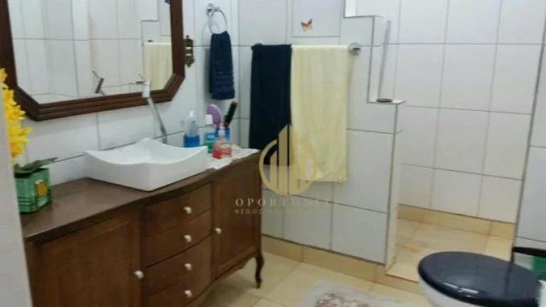 Imagem Casa com 3 dormitórios sendo 3 suítes à venda, Jardim Eugênio Mendes Lopes, Ribeirão Preto.
